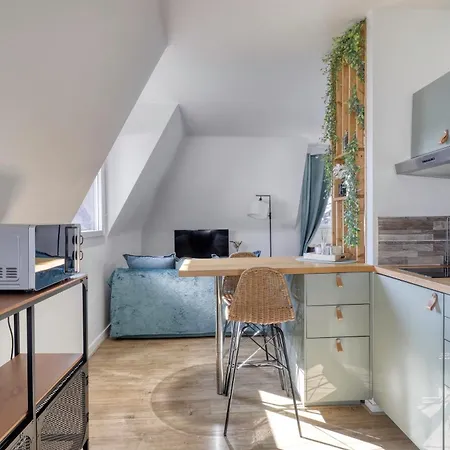 Cosy Charming - Proche Apartment *